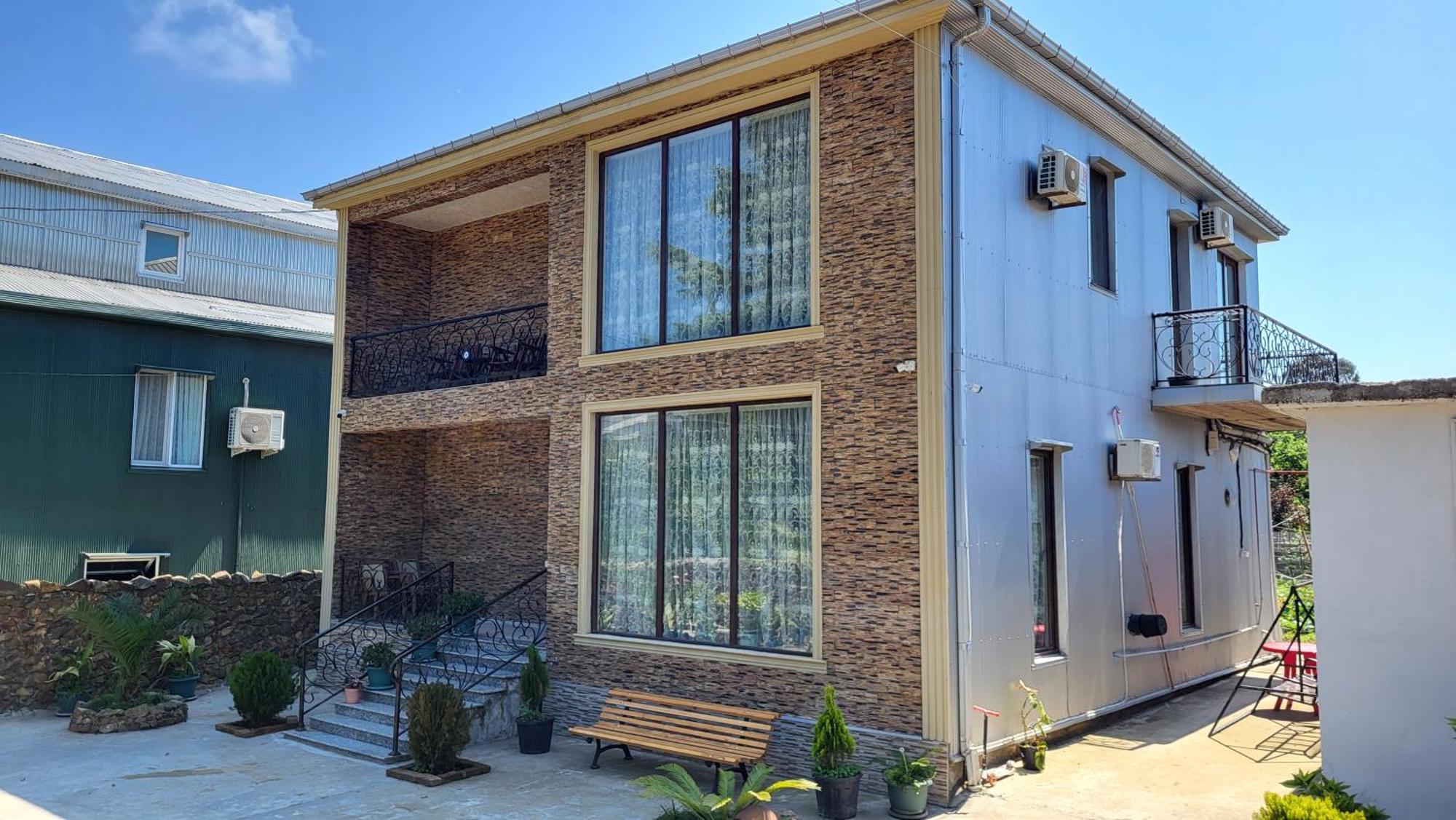 Guesthouse Gocha Beridze Batumi Ngoại thất bức ảnh